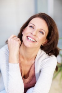 woman smiling with beautiful teeth from the Jupiter dentists